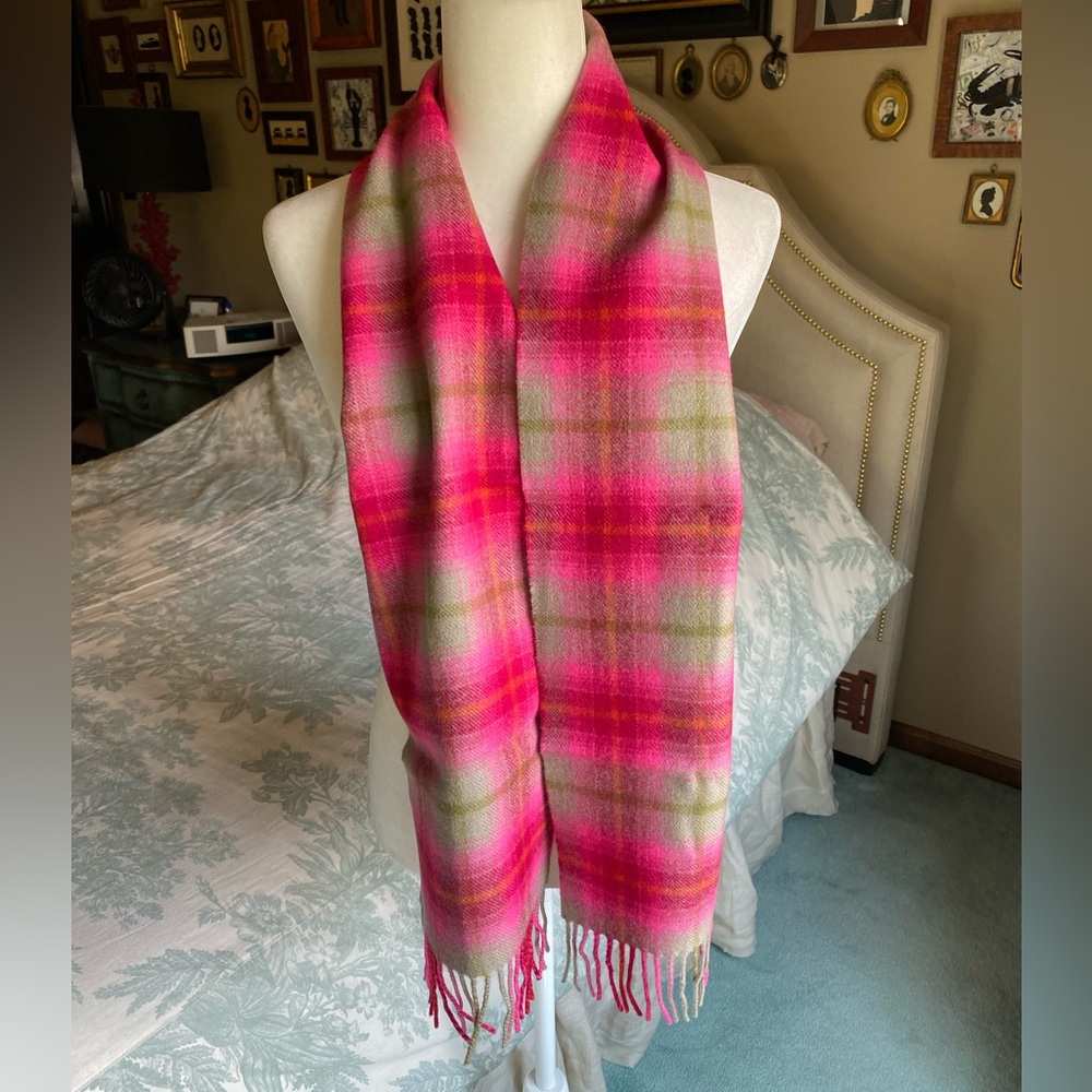Highlander Collection by Lochcarron Plaid Fringe Scarf NWOT